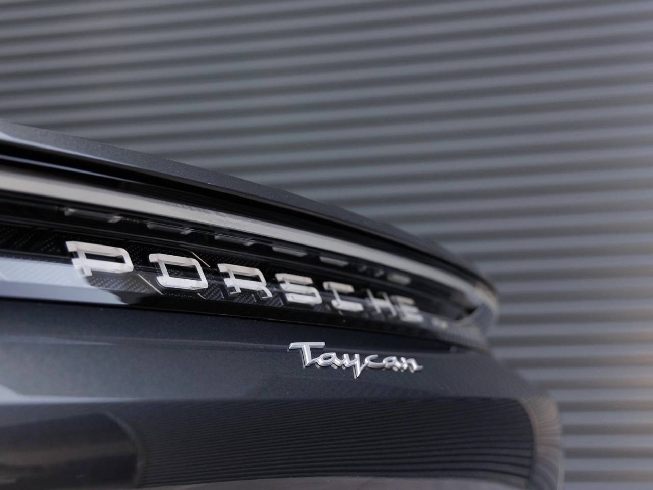 2025 Porsche Taycan Taycan
