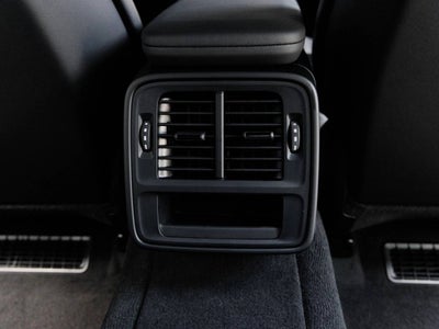 2025 Porsche Taycan Taycan