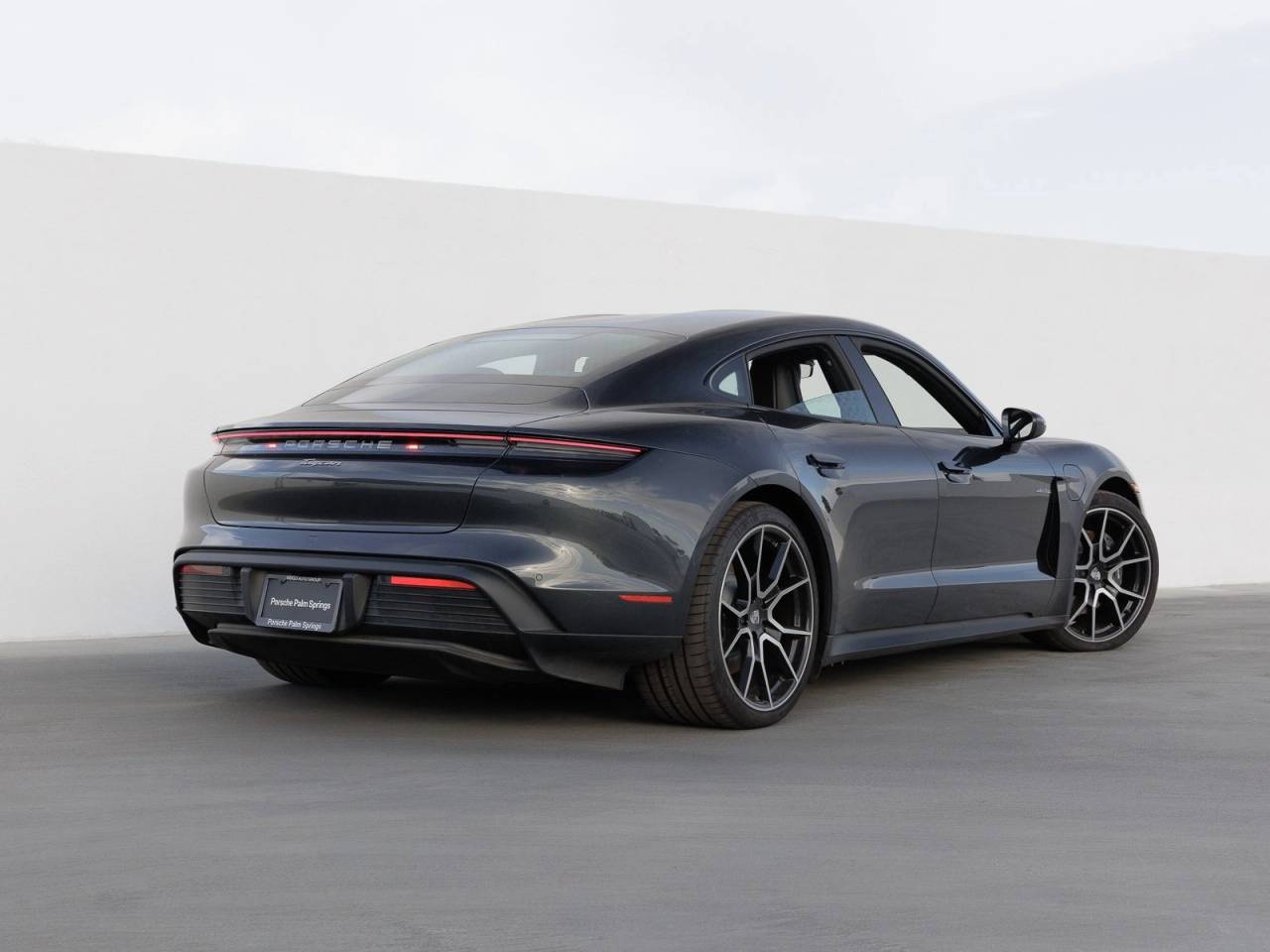 2025 Porsche Taycan Taycan
