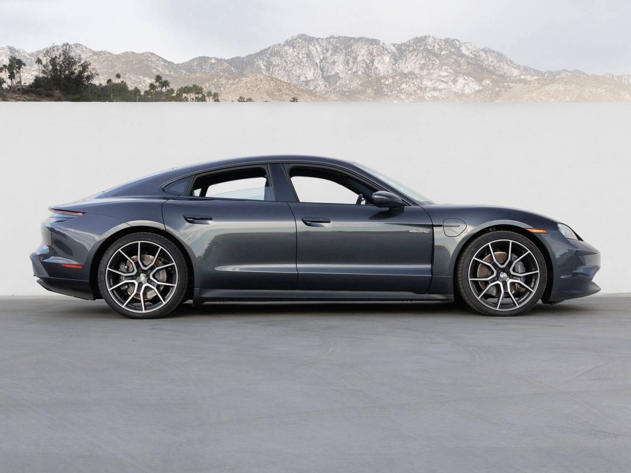 2025 Porsche Taycan Taycan