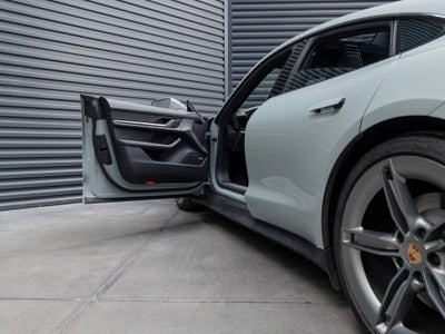 2025 Porsche Taycan Taycan