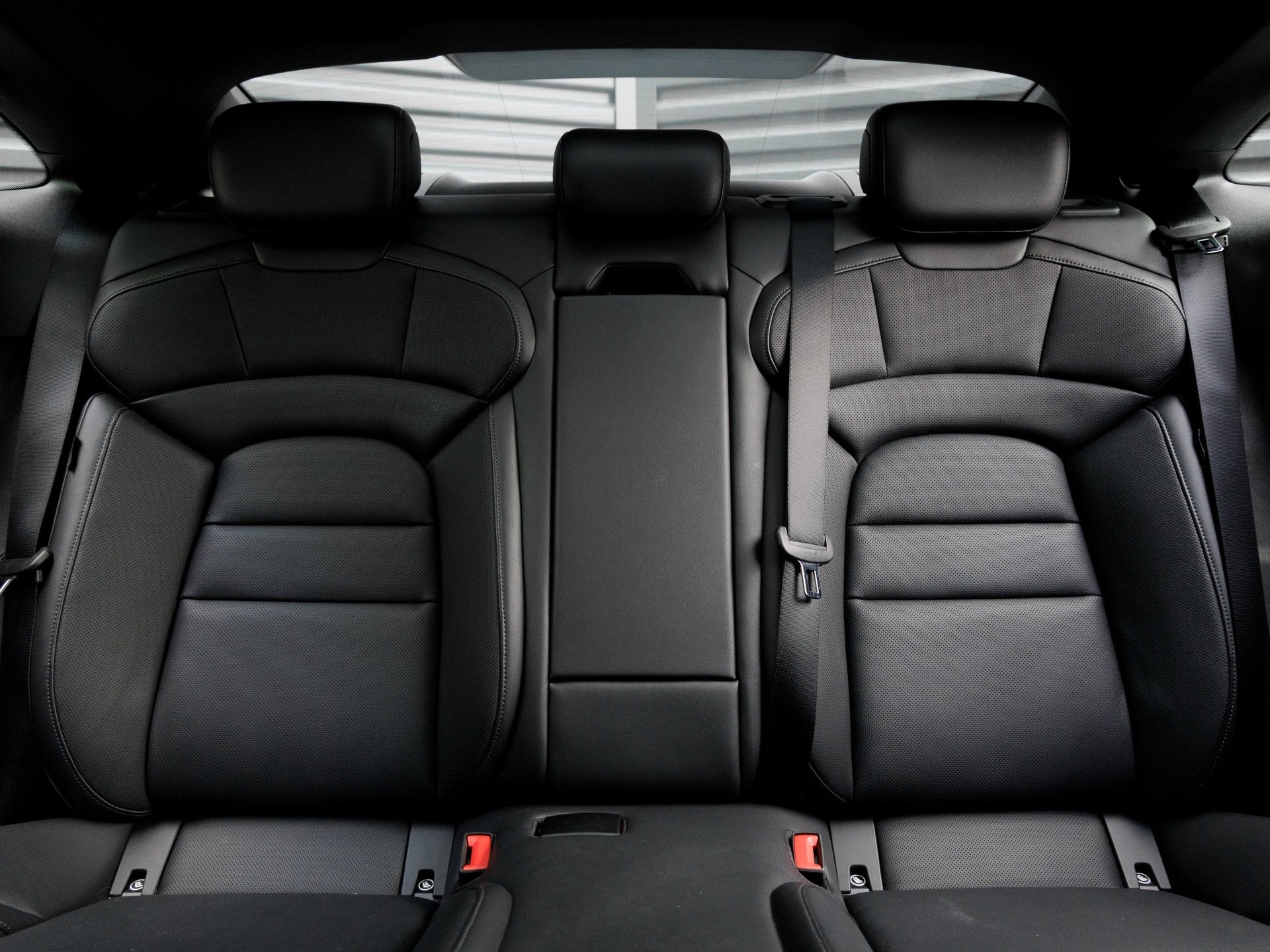 2025 Porsche Taycan Taycan