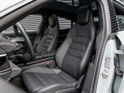 2025 Porsche Taycan Taycan