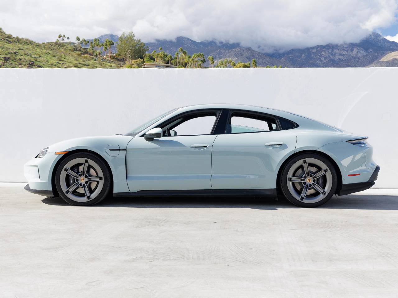 2025 Porsche Taycan Taycan