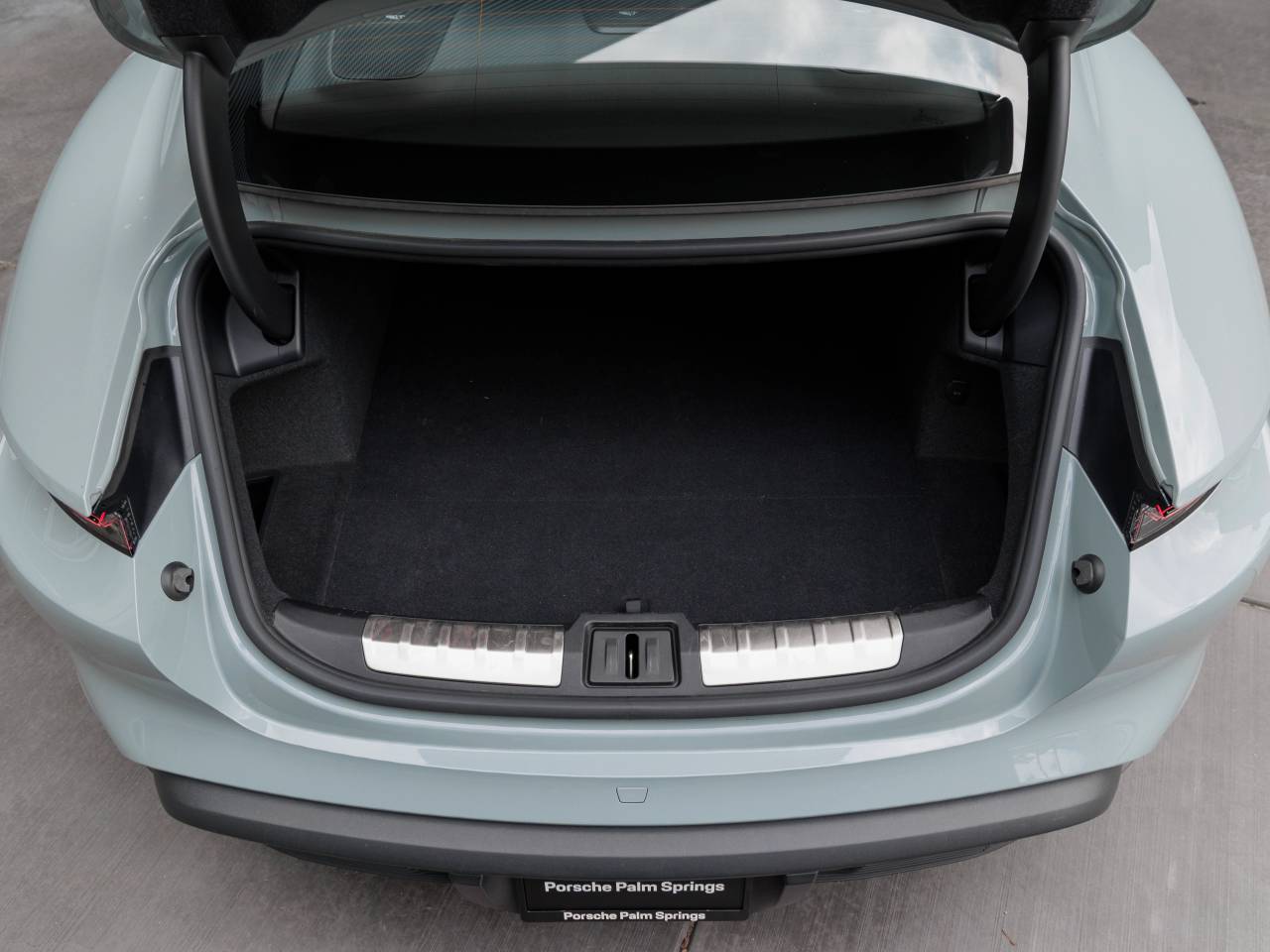 2025 Porsche Taycan Taycan