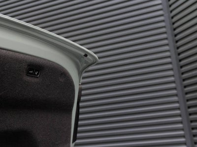 2025 Porsche Taycan Taycan