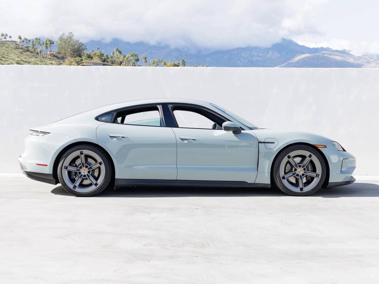 2025 Porsche Taycan Taycan