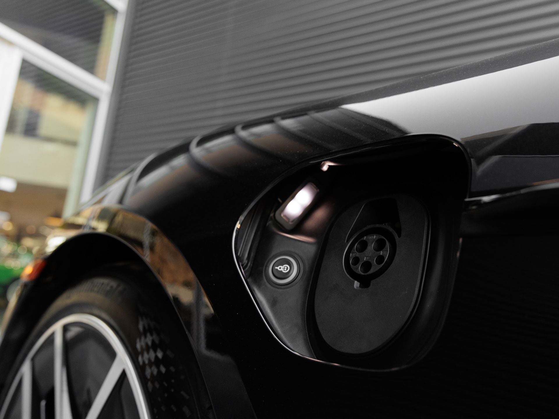 2026 Porsche Taycan 4 Black Edition