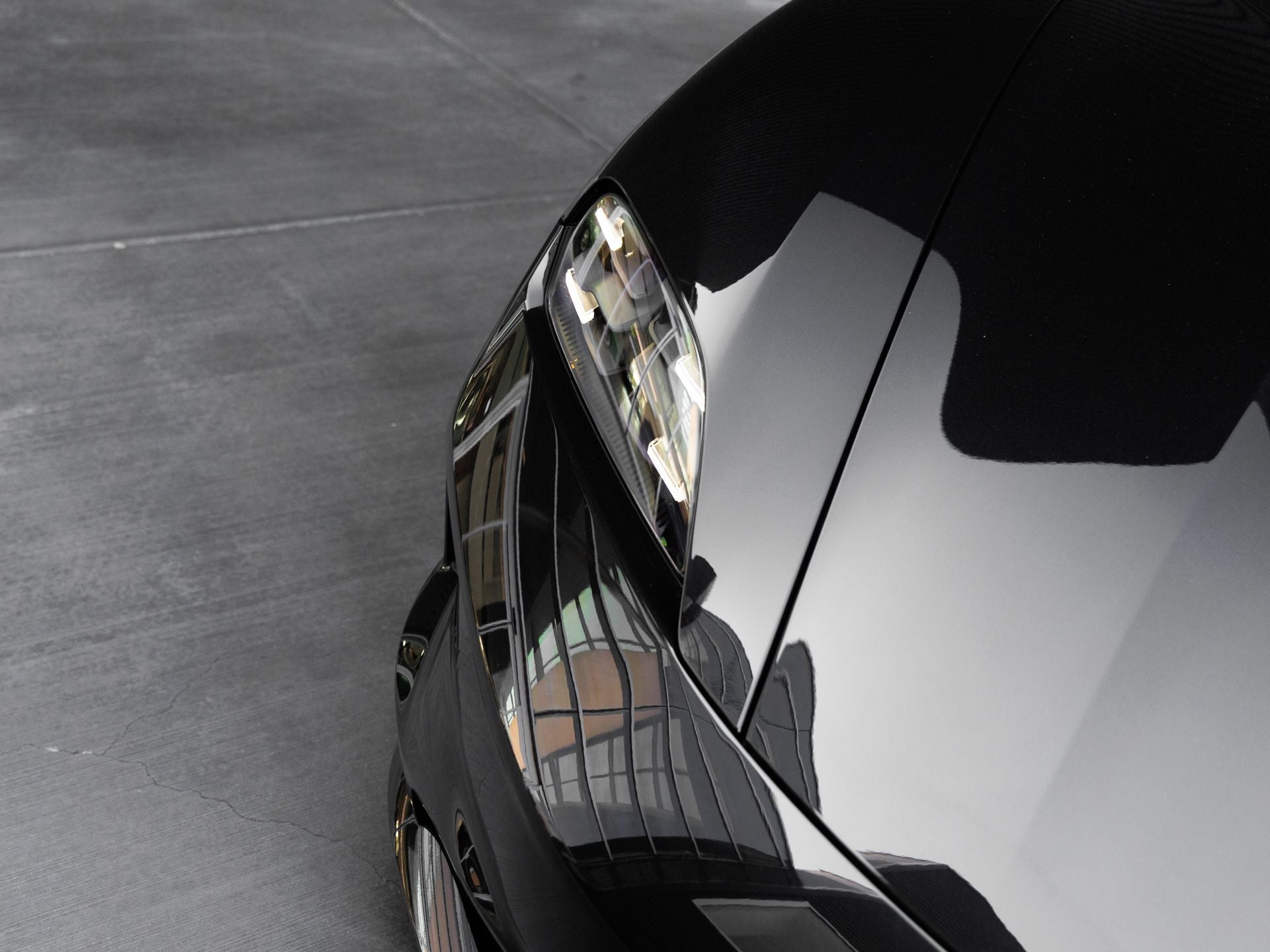 2026 Porsche Taycan 4 Black Edition
