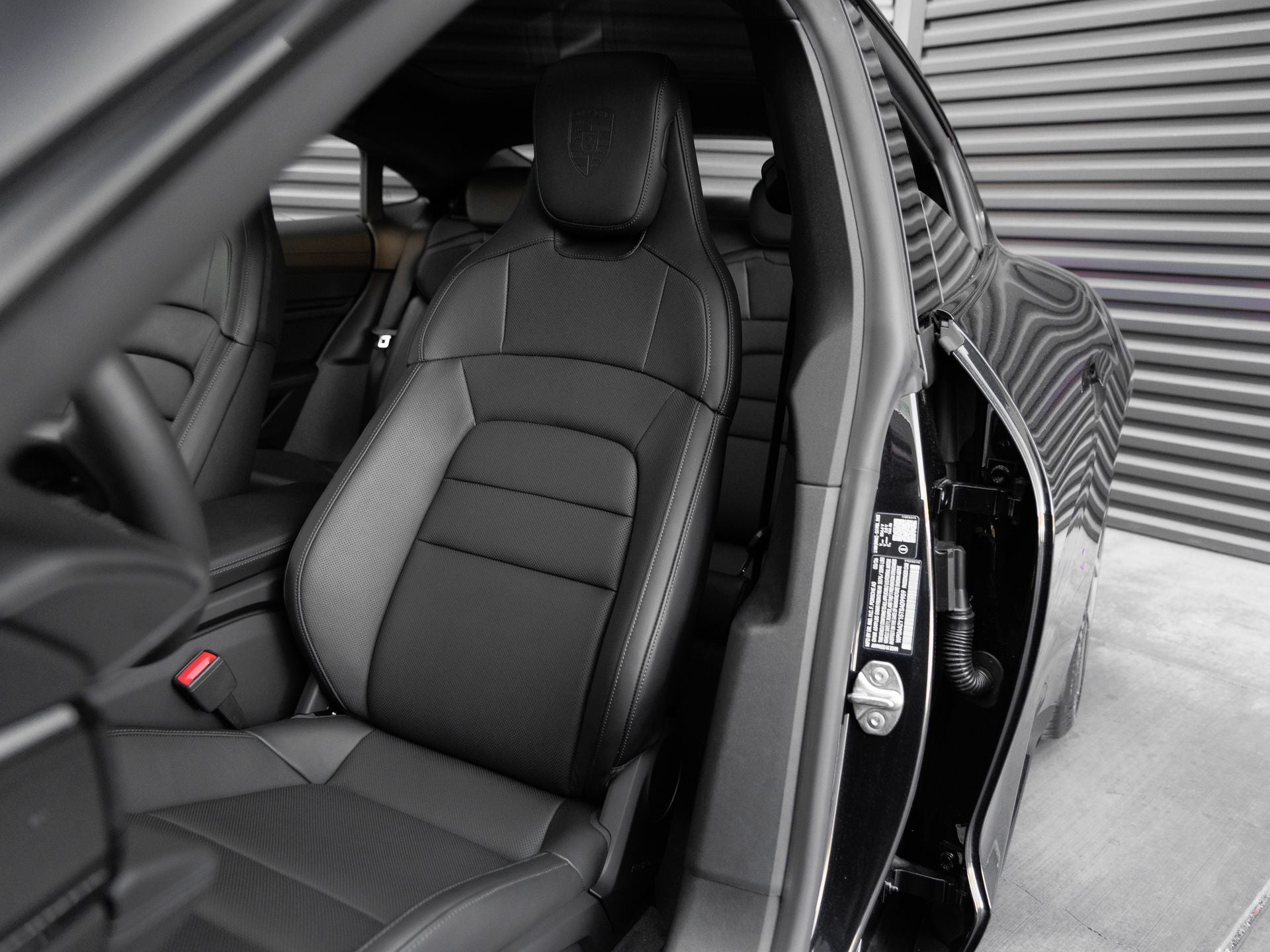 2026 Porsche Taycan 4 Black Edition