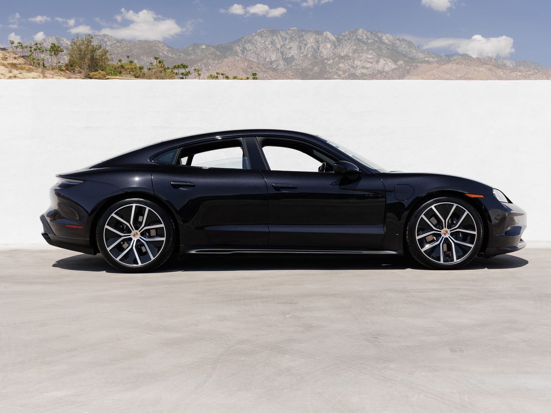 2026 Porsche Taycan 4 Black Edition