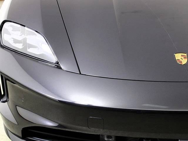 2026 Porsche Taycan Taycan 4 Black Edition
