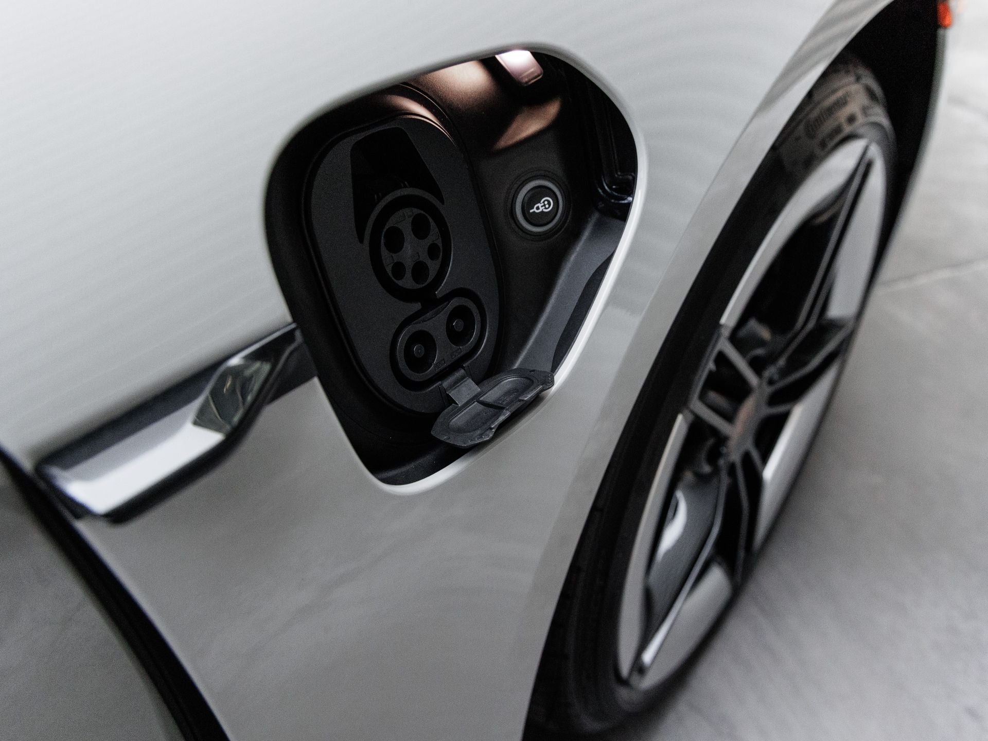 2026 Porsche Taycan Taycan 4
