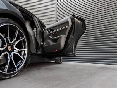 2026 Porsche Taycan Taycan 4