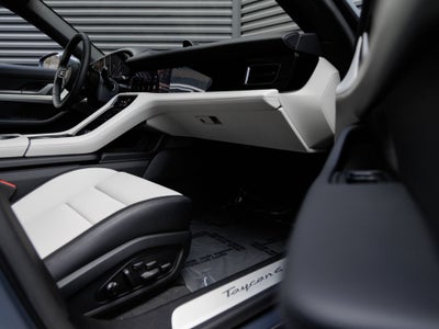 2026 Porsche Taycan 4