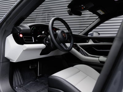 2026 Porsche Taycan 4
