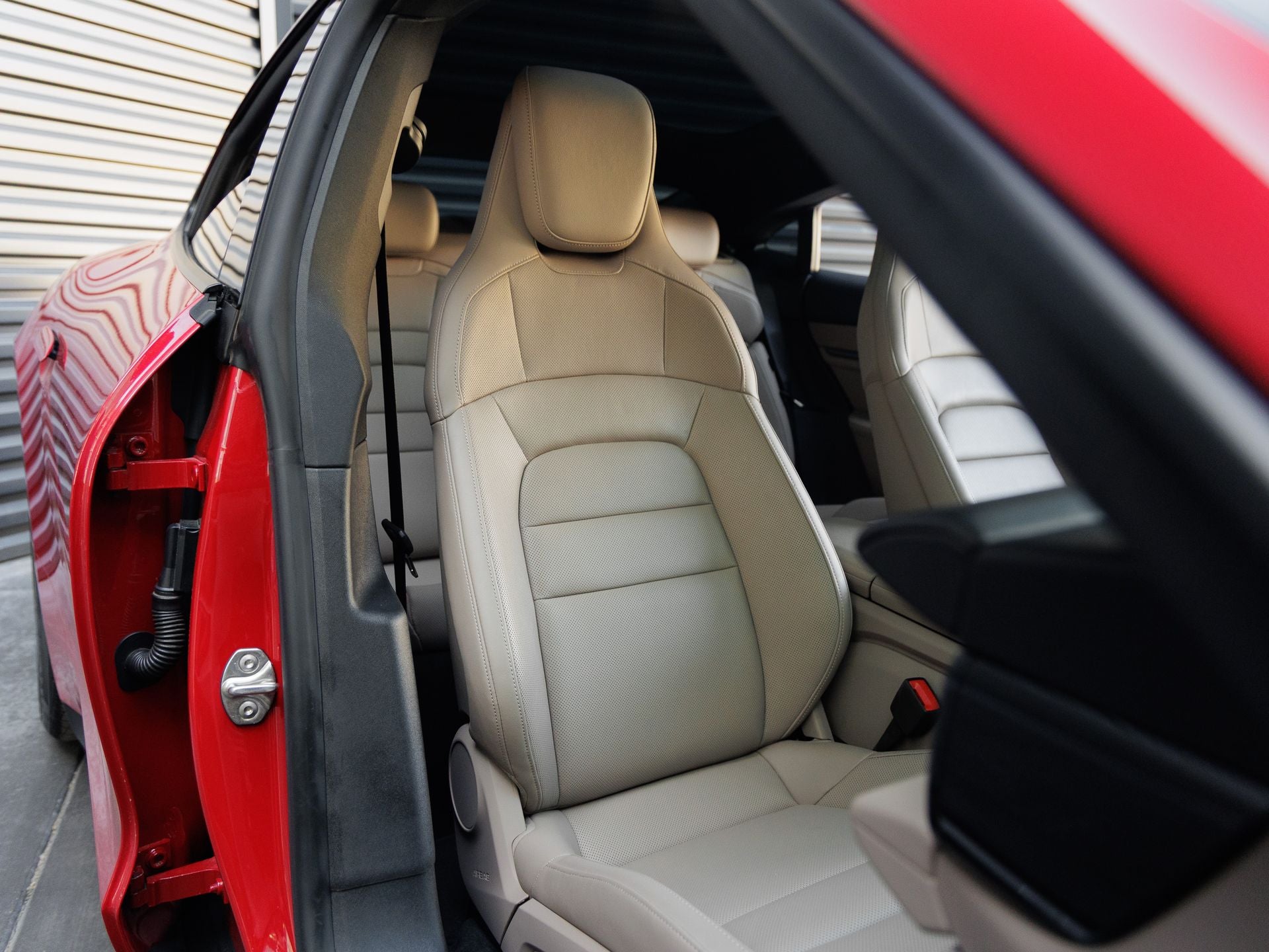 2025 Porsche Taycan Taycan