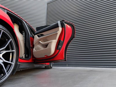 2025 Porsche Taycan Taycan