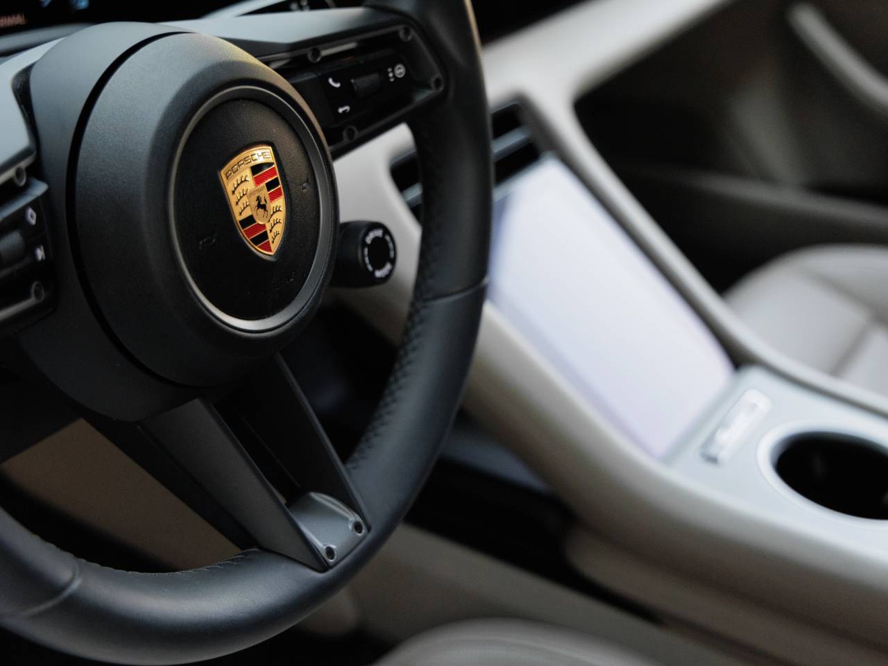 2025 Porsche Taycan Taycan