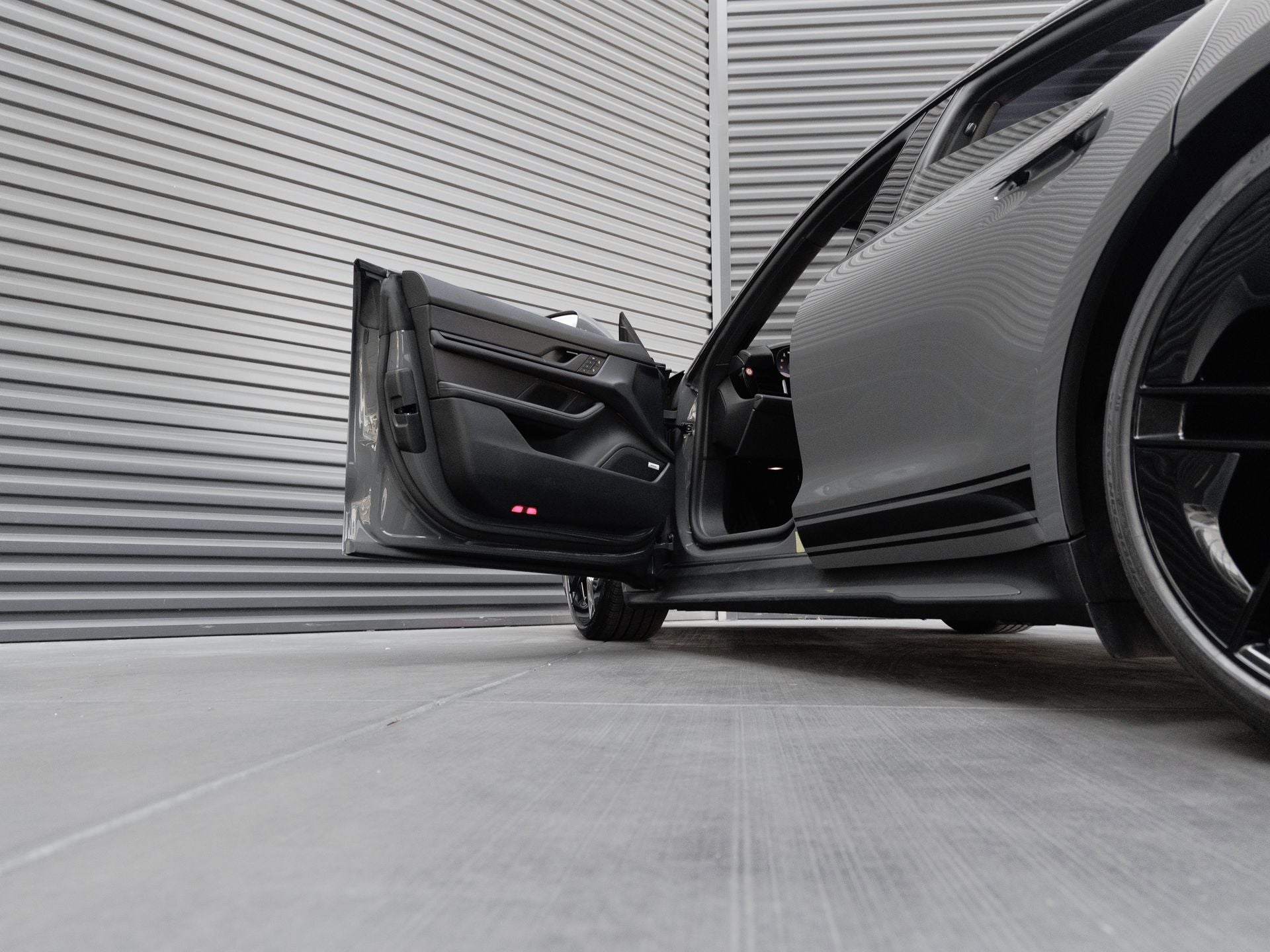 2025 Porsche Taycan Taycan 4