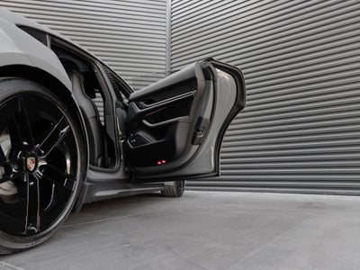 2025 Porsche Taycan Taycan 4