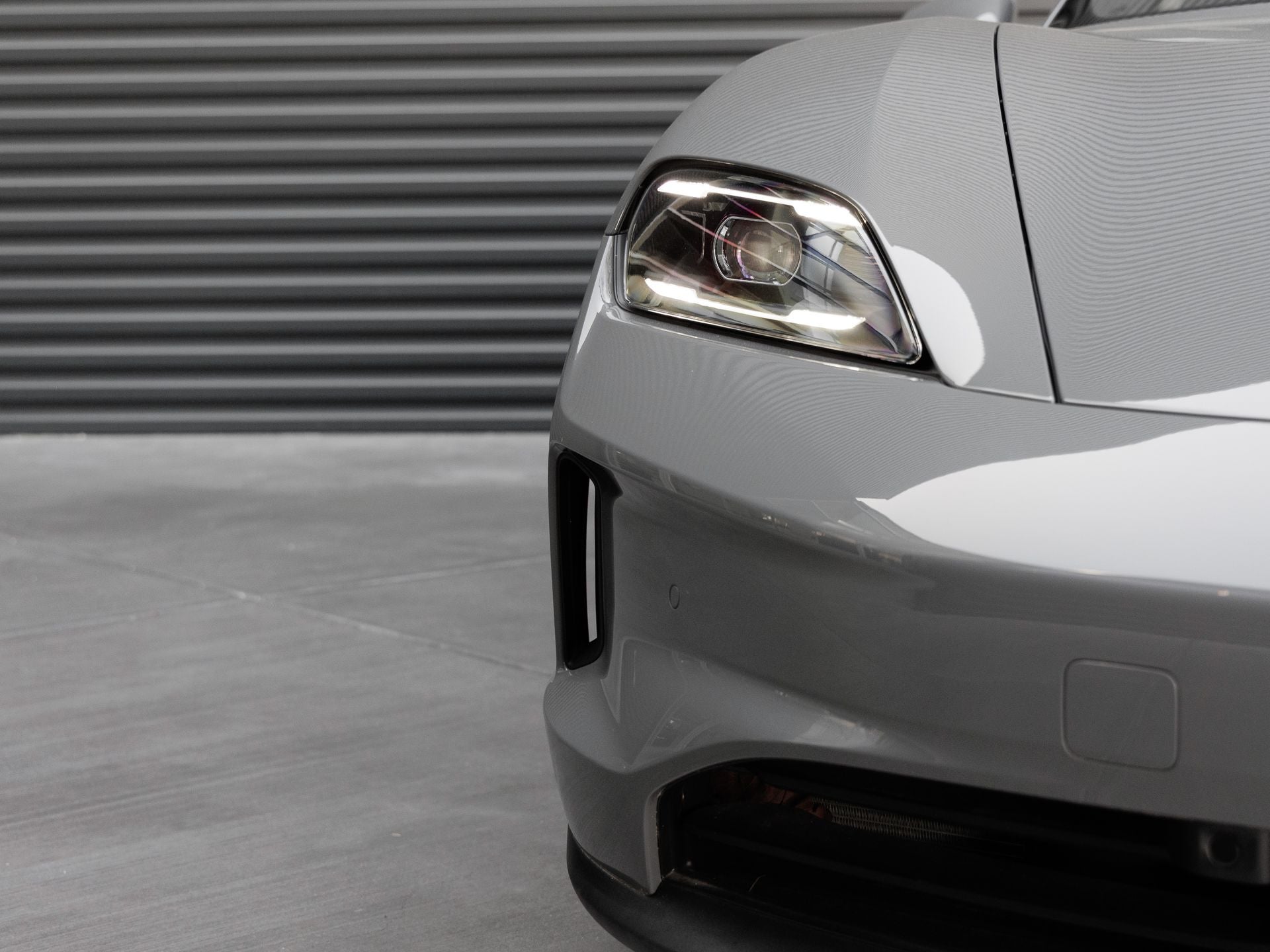 2025 Porsche Taycan Taycan 4