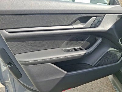 2025 Porsche Taycan 4