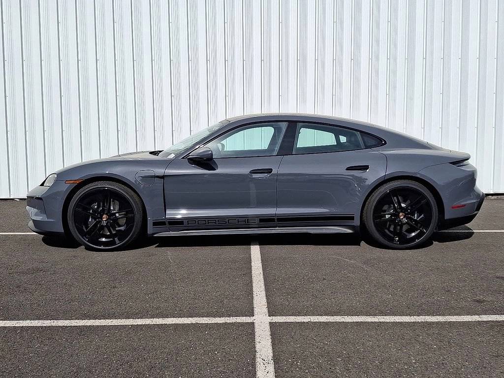 2025 Porsche Taycan 4