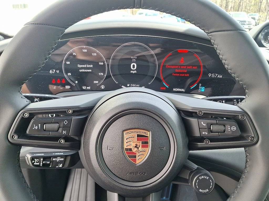 2025 Porsche Taycan 4