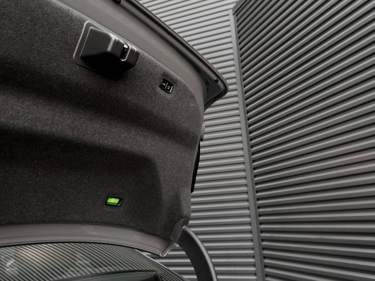 2025 Porsche Taycan Taycan 4