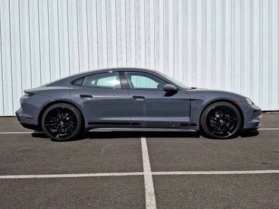2025 Porsche Taycan 4