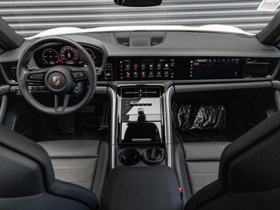2025 Porsche Panamera Panamera