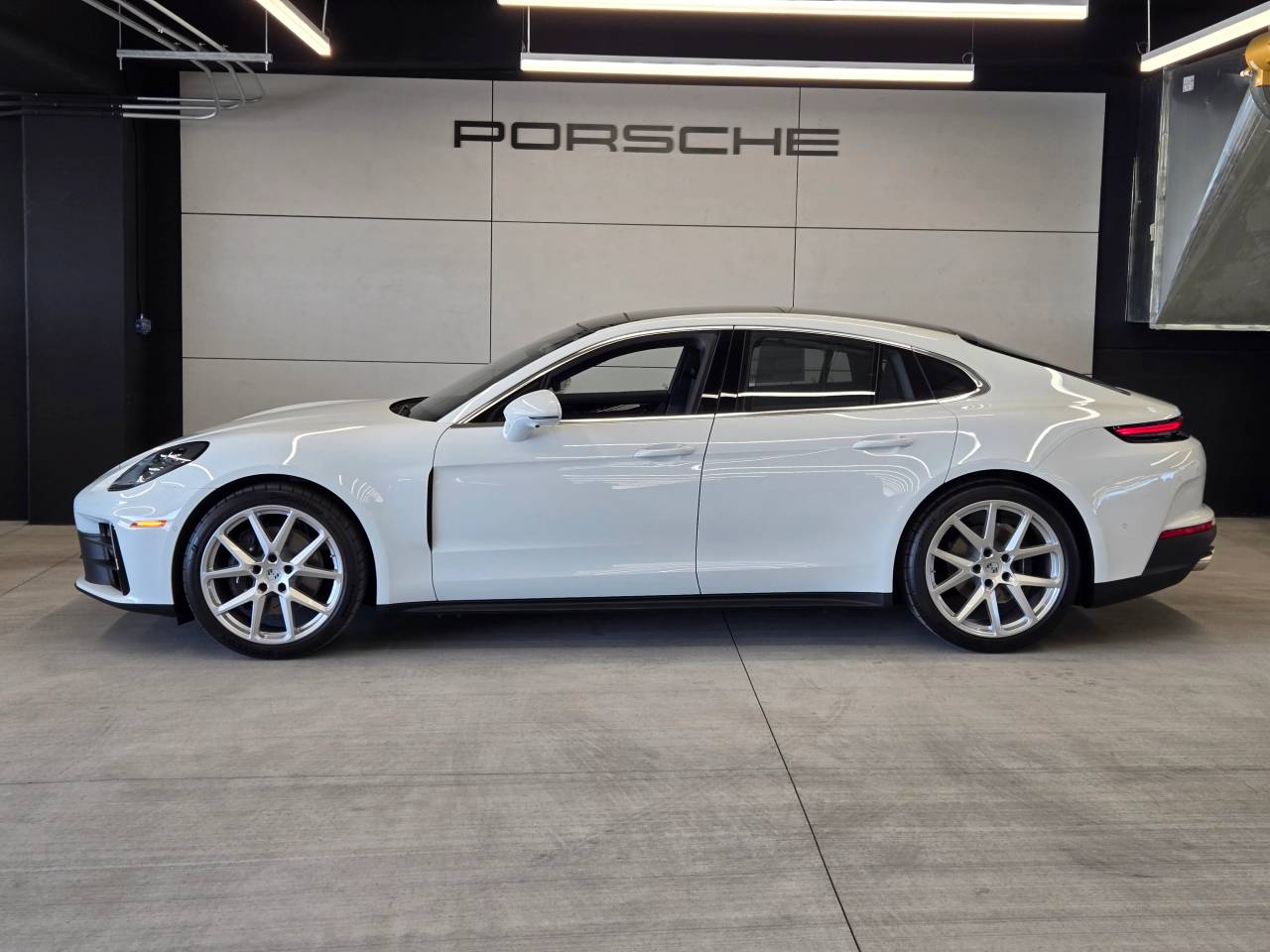 2025 Porsche Panamera Panamera