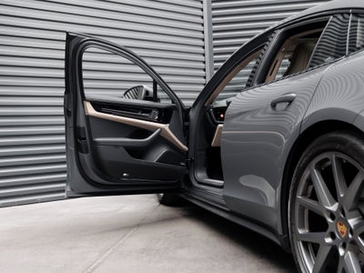 2025 Porsche Panamera Panamera