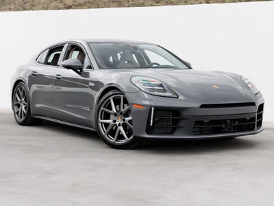 2025 Porsche Panamera Panamera