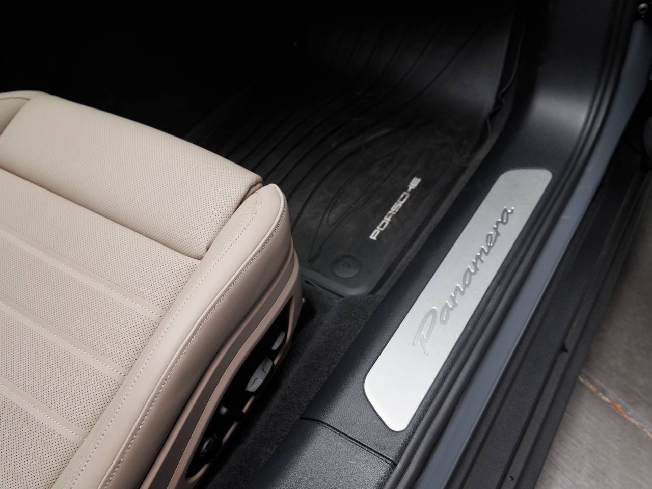 2025 Porsche Panamera Panamera