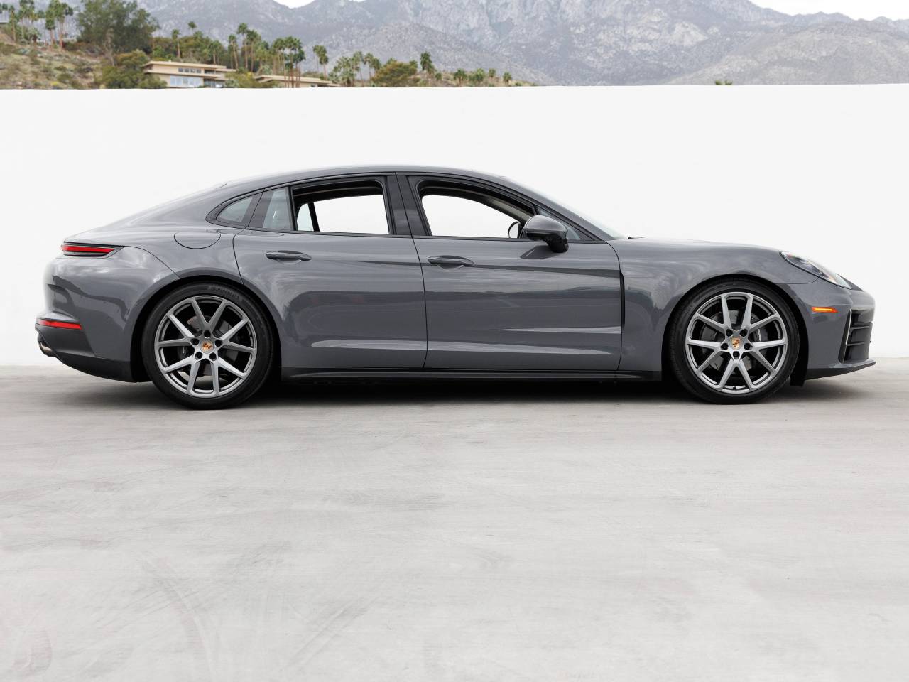 2025 Porsche Panamera Panamera