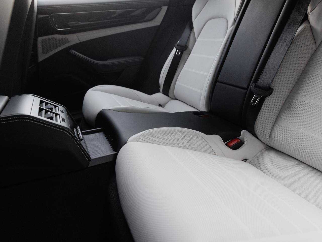 2026 Porsche Panamera Panamera