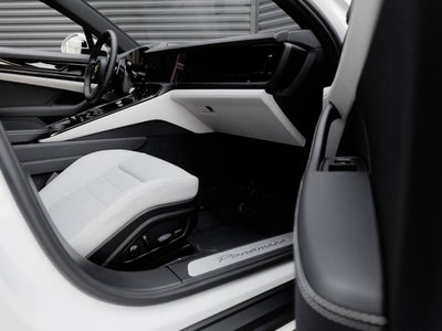 2026 Porsche Panamera Panamera