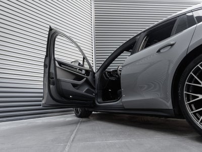 2026 Porsche Panamera Panamera