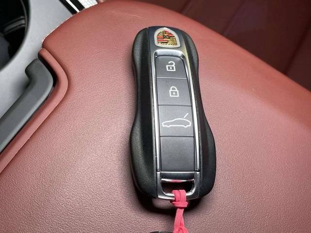 2026 Porsche Panamera Panamera 4