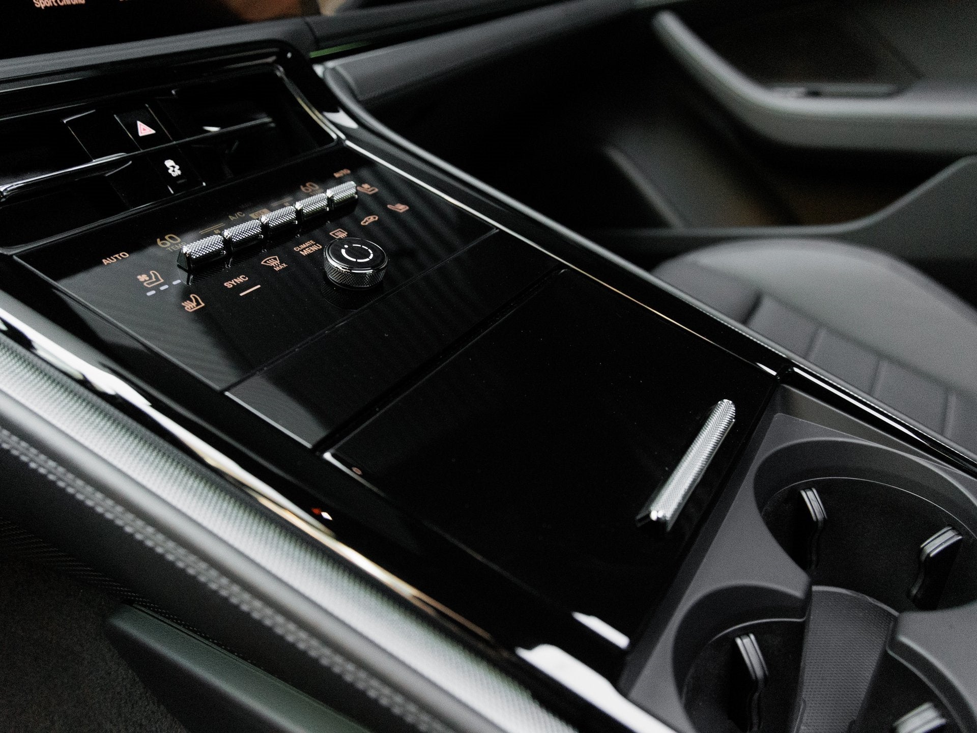 2024 Porsche Panamera Panamera 4 (MY24)