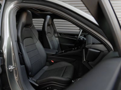 2024 Porsche Panamera Panamera 4 (MY24)