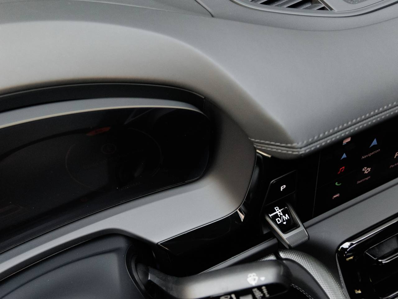 2024 Porsche Panamera Panamera 4 (MY24)