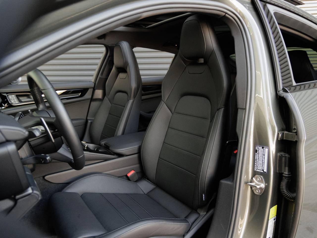 2024 Porsche Panamera Panamera 4 (MY24)