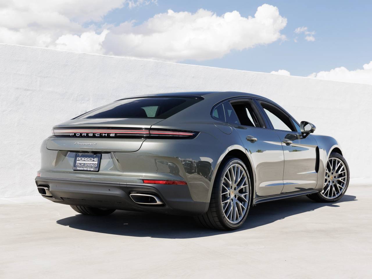 2024 Porsche Panamera Panamera 4 (MY24)