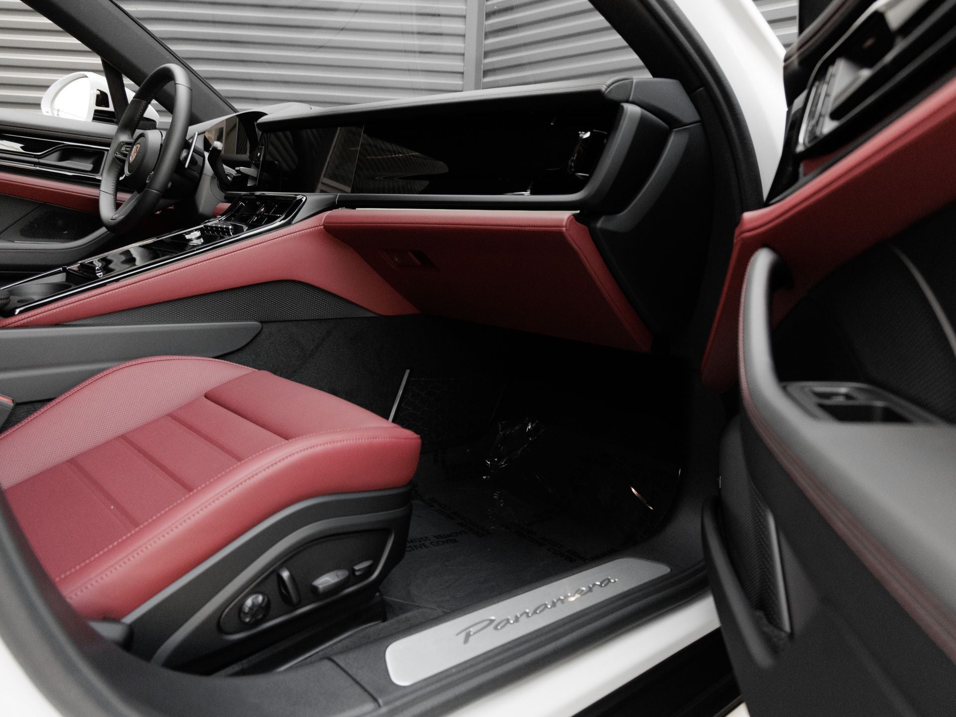 2026 Porsche Panamera Base