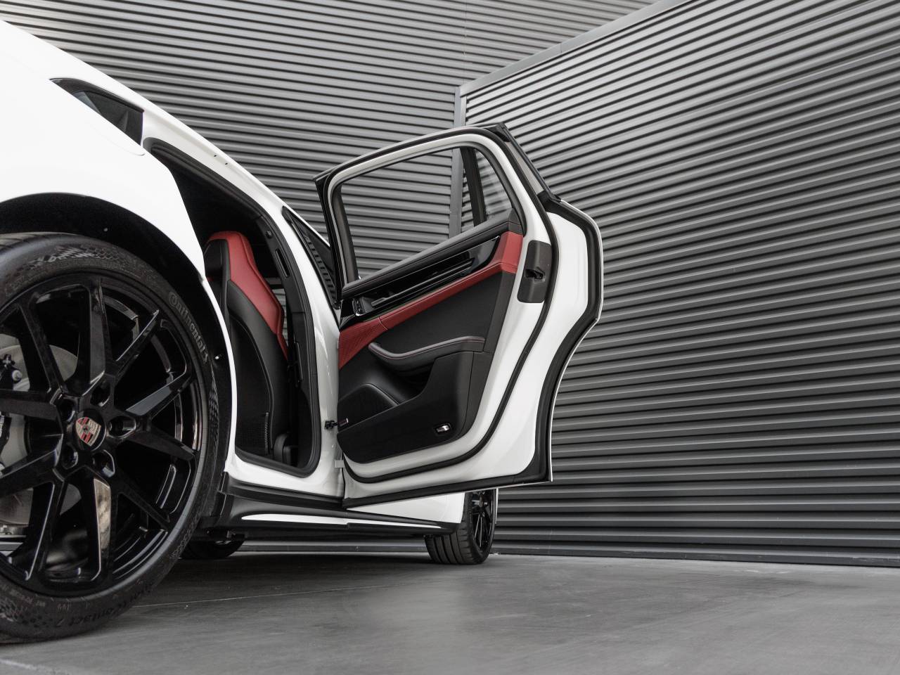 2026 Porsche Panamera Base