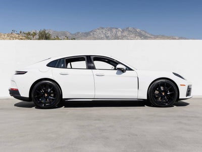 2026 Porsche Panamera Base