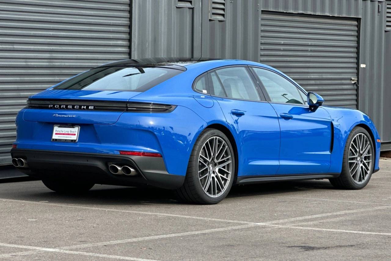 2026 Porsche Panamera Panamera 4